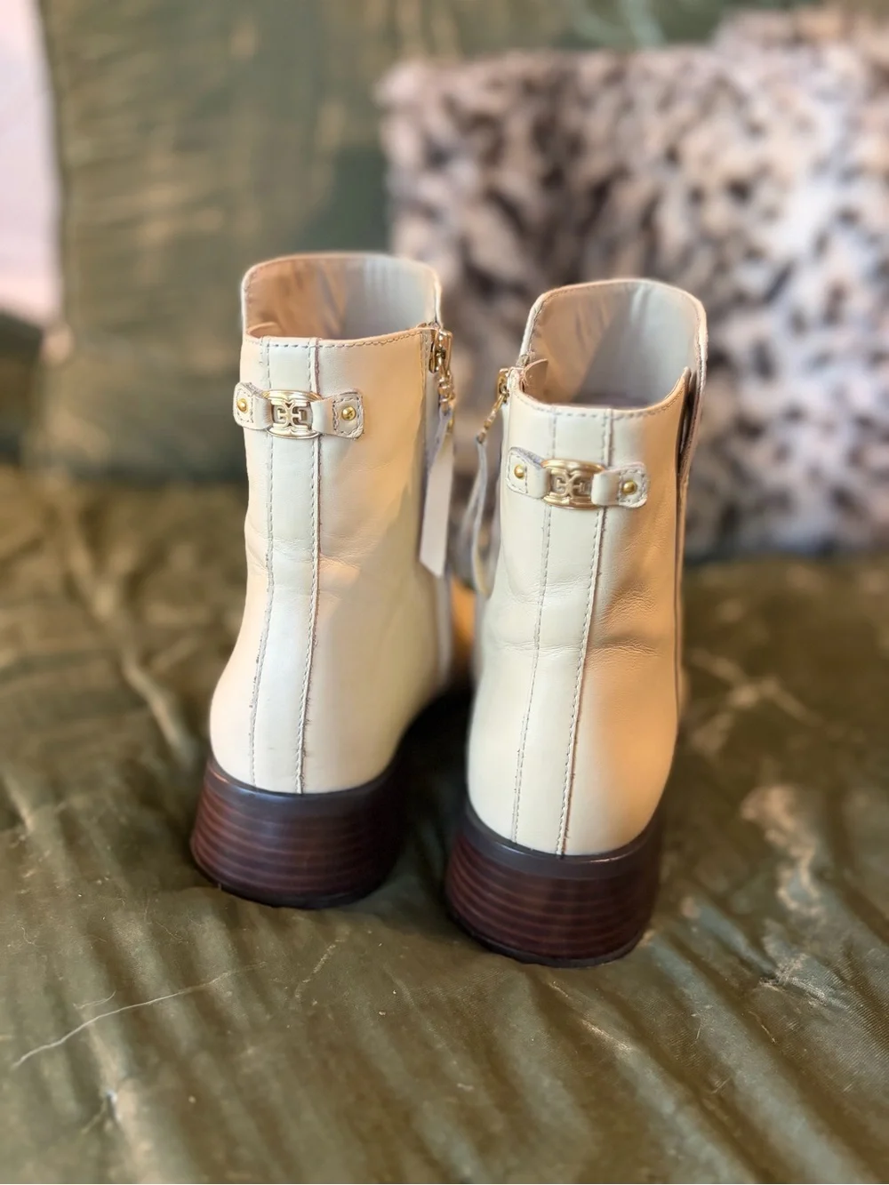 Sam Edelman Cream Leather Ankle Boots with Side Zip